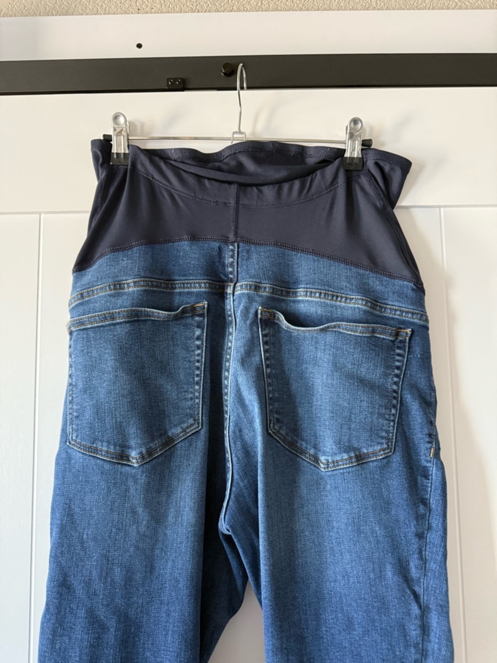 J. Crew Factory Women’s Maternity Skinny Jeans in Signature Stretch - Picture 5 of 8